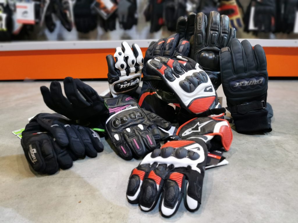 Tout savoir sur l'homologation gant EN 13594 des gants moto | Motoshopping